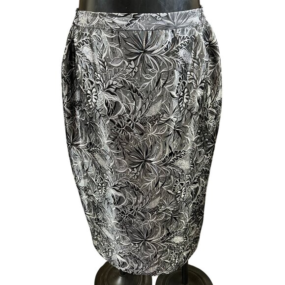 Women's Giovanna Designer Signature Skirt Suit 26W 3PC - Picture 7 of 16